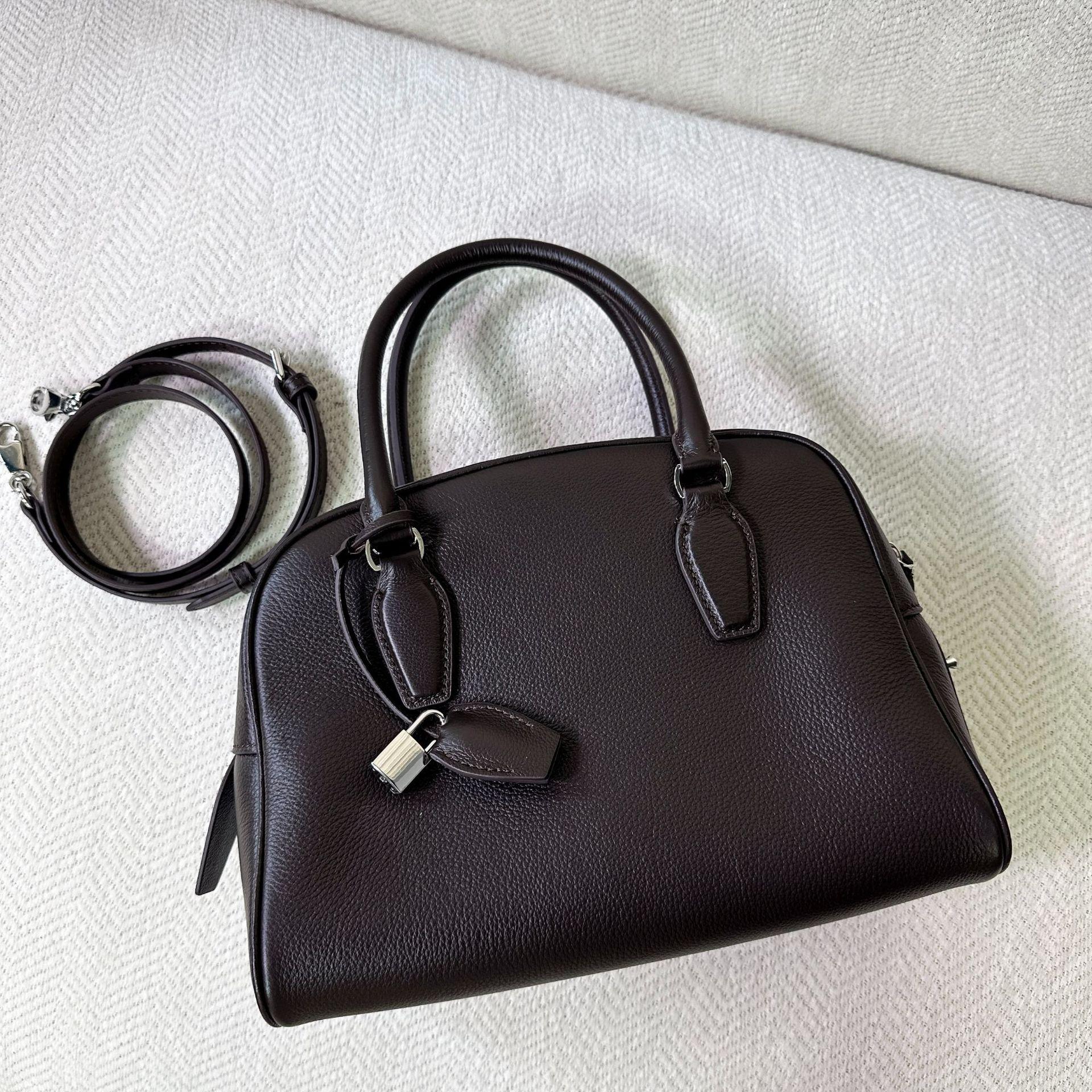 

2025 Новая сумка для боулинга из коровьей кожи премиум-класса с большим объемом, сумка через плечо на одно плечо Boston 27x12x22cm кофейный