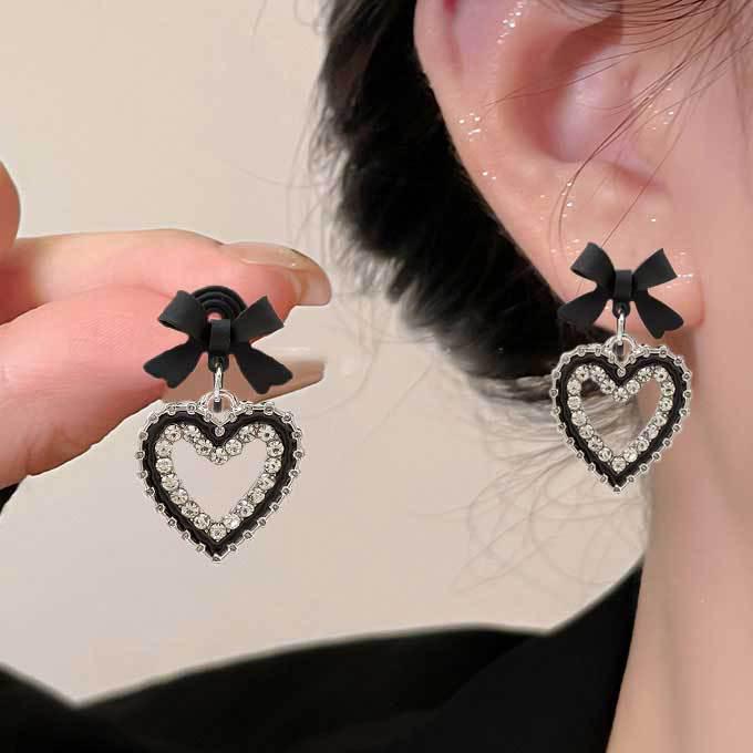 Koreanischer Stil Nicht-Piercing Ohrclip mit langem Quaste, Perlmutt Schmetterlings Design für Damen - High-End, Coole Mode.