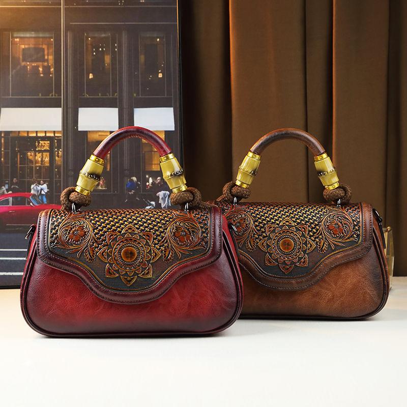 

2024 Новая модная ретро-сумка из кожи с резьбой для женщин на одно плечо красный