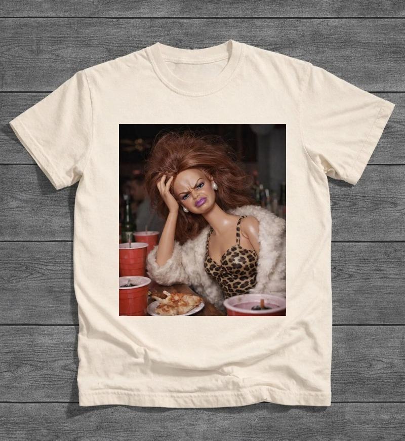 

Funny Distressed Party Doll Shirt Vintage Messy Glam Doll Meme Tee Summer Unisexs and Womens Loose and Breathable Tshirt Top XL