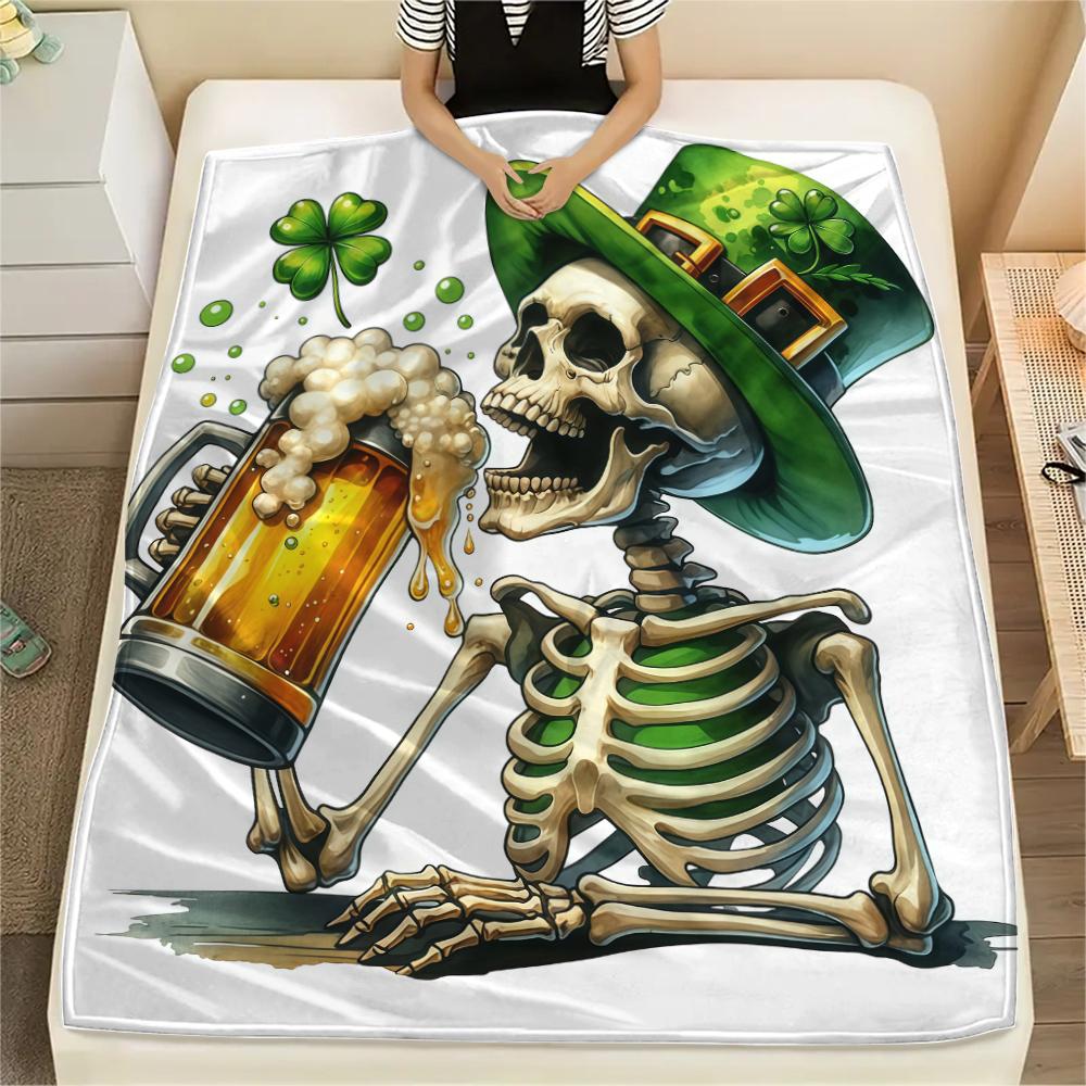 St.Patrick's Day Green Clover Print Flannel Blanket,High Quality Comfortable for All Seasons,Home Decor,Warmth and Comfort,Perfect for Christmas Gifts