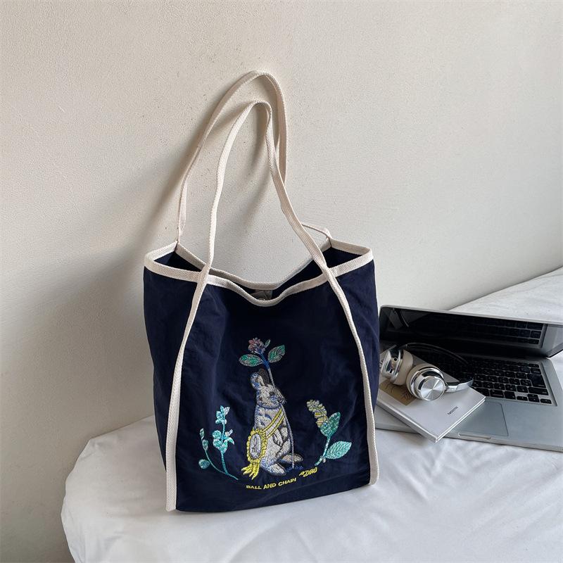 2025 autumn new embroidered nylon tote bag commuter large capacity niche design fashion shoulder bag shopping bag