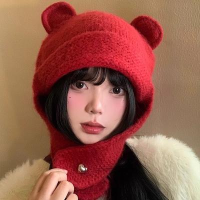 Nakrycia głowy – Czapki