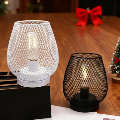 Birdcage Shaped Table Lamp Battery Operated Iron Mesh Shade Night Light for Bedside Bar Cafe Bedroom Living Room