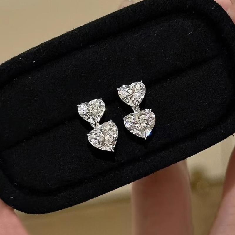 Simple and sweet double love zircon stud earrings, niche daily versatile exquisite earrings, commuter fashionable earrings