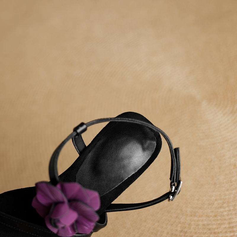Fashion Women's new leather cowhide flower toe exposed elastic belt buckle, comfortable and breathable low heel sandals, Roman sandals