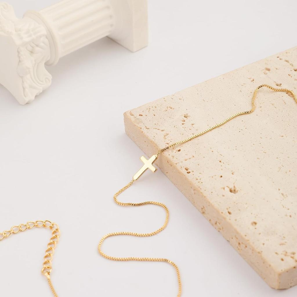 Kreuzkette für Frauen 14K Vergoldet Kleiner Kreuzanhänger Choker Einfache Trendige Charm-Kettenhalskette Schmuck Religiöses Geschenk