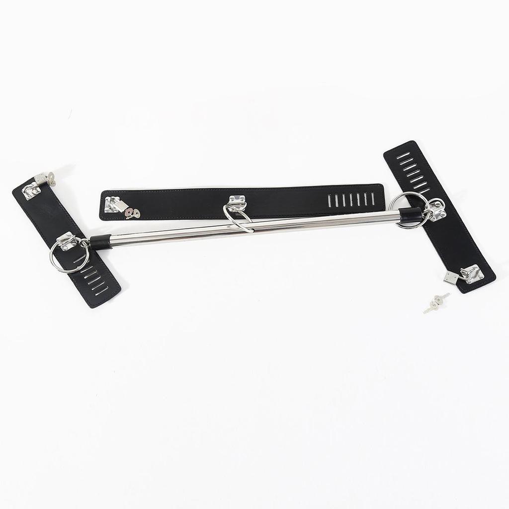 SM Restraint Kit with Locking Leather Handcuffs and Neck Rod