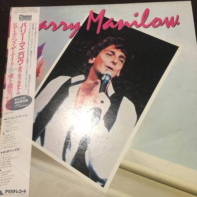 Disco LP BARRY MANILOW - Here Comes The Night / Even Now 20RS478 ARISTA 1982 Japão Obi Pop Usado