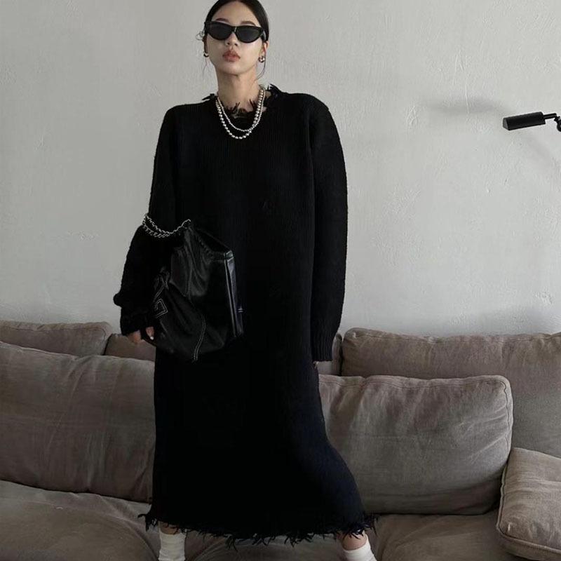 

Платье-свитер средней и длинной длины свободного кроя выше колена, осенне-зимний новый корейский вариант, вязаный свитер для женщин one size чёрный