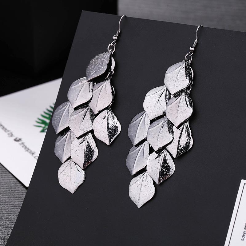 [Fashion Trendy Metal Fringe Long Drop Earrings Exaggerated Elegant Ear Hooks Earrings]