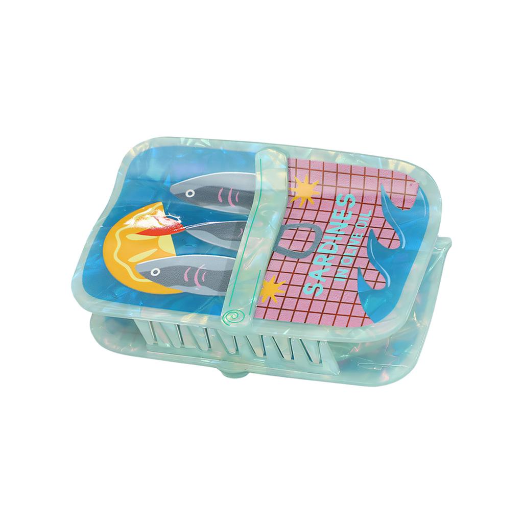 Stylish Fish Inspired Hair Accessory With Secure Grip Suitable For Various Hairstyles And Activities