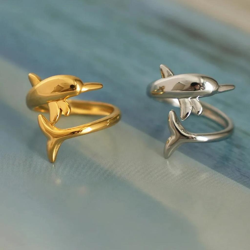 Exquisite Stainless Steel 18K Gold Plated Dolphin Design Ring Waterproof High Quality Ladies Jewelry for Daily Wear Vacation Etc