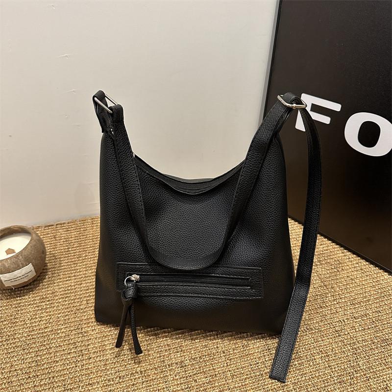 Stylish Large Capacity Fashionable Pu Tote Bag For Women Perfect For Daily Commute
