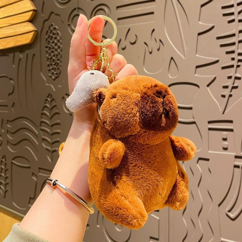 Adorable Plush Capybara Keychain Cute Cartoon Couple Car Key Accessory Gift