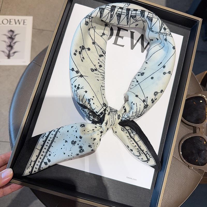 

Retro Paisley Silk & Cotton Scarf: Women s 70 Square for Photos, Matching Outfits, Sunscreen, & Headscarf Shawl