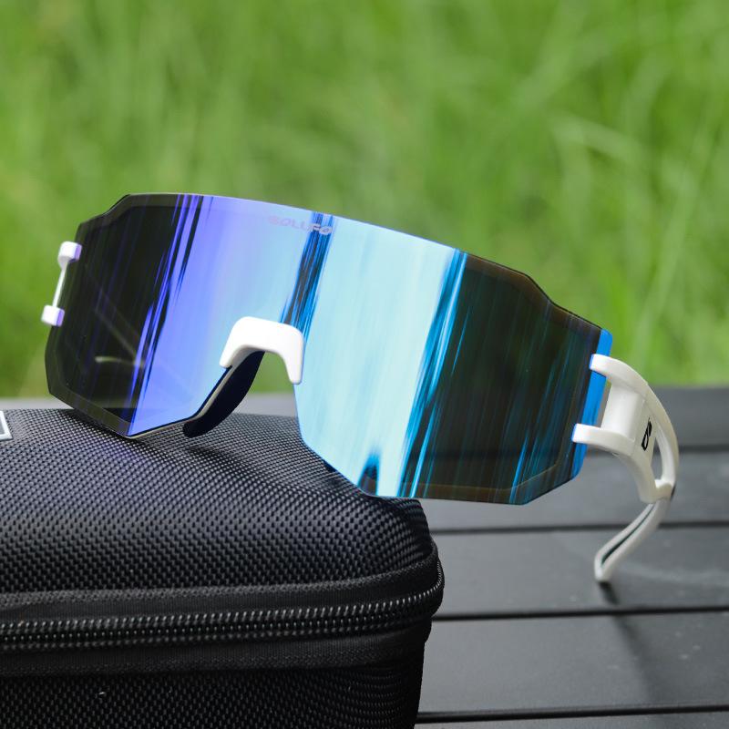 Men's and women's suits, color-changing sunglasses, photosensitive color-changing day and night cycling glasses, night vision glasses, sunglasses.