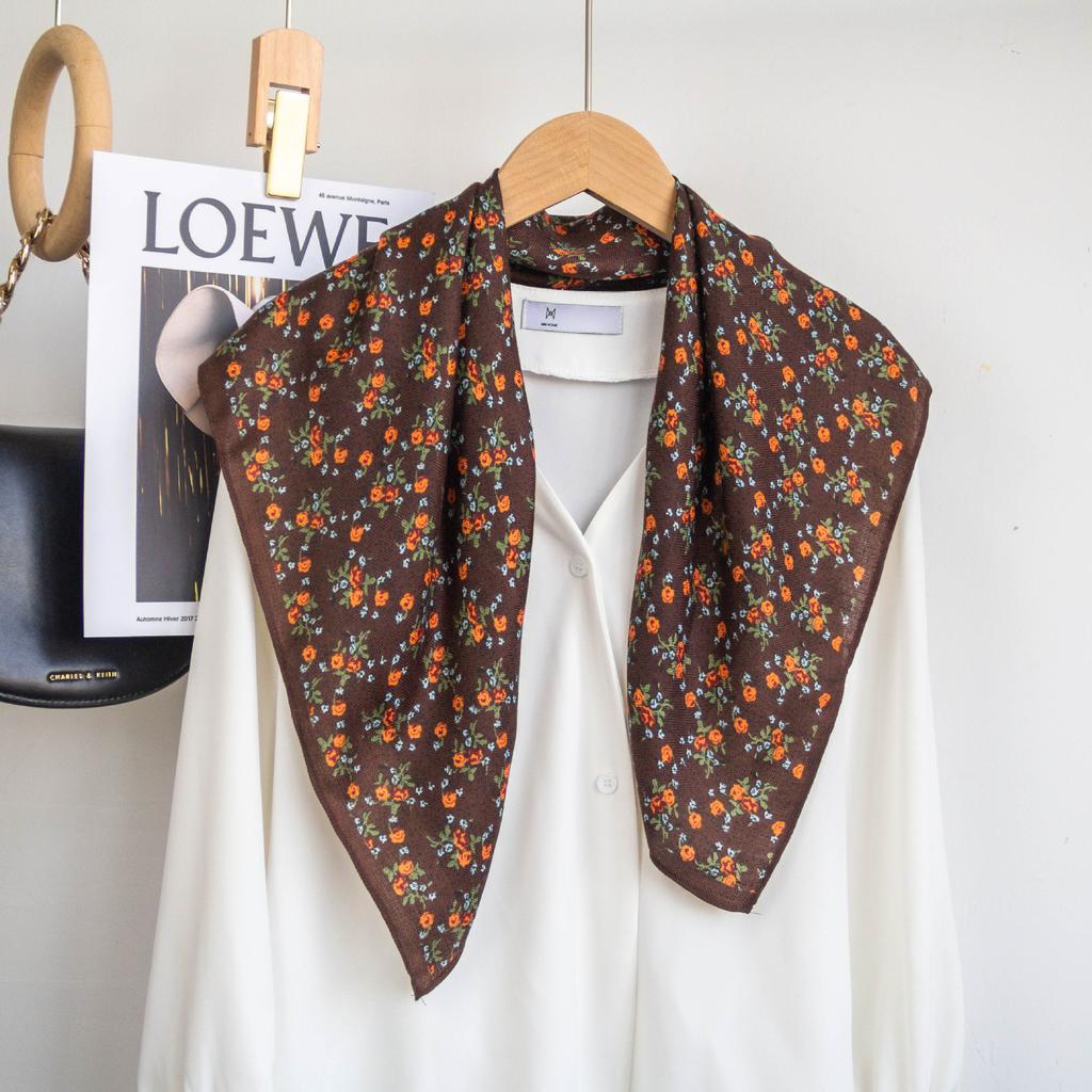 Fashion Lovely Floral Square Cotton Viscose Shawl Scarf High Quality Print Soft Shawls and Wraps Bufandas Muslim Hijab 68*68Cm