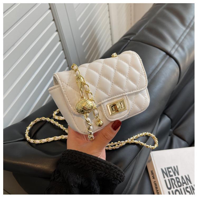 

Нишевый дизайн мини маленькая сумка женская лето 2025 новая мода сумка-цепочка с бриллиантами высококлассная сумка-мессенджер белый