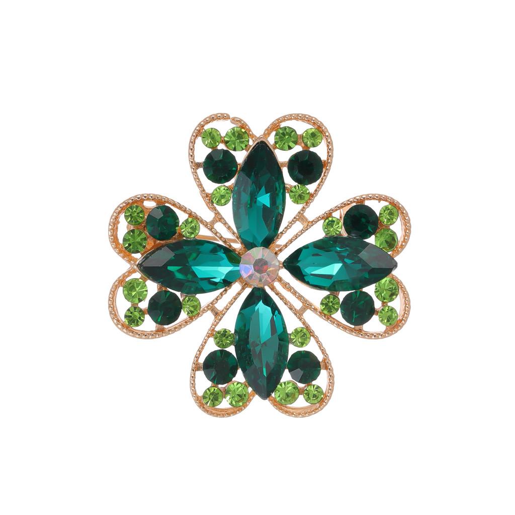 

Fresh Heart Four Leaf Clover Brooch With Zinc Alloy Flower Design For Women