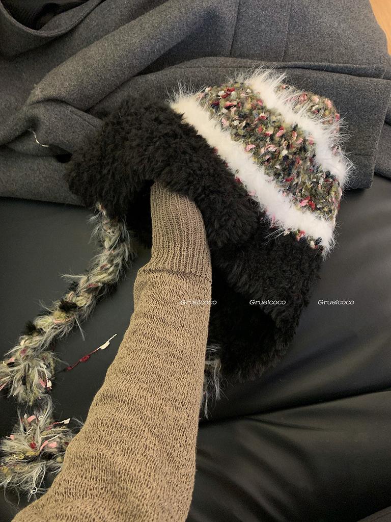 Womens Warm Striped Knit Hat Cozy Beanie For Autumn And Winter Cold Use Weather