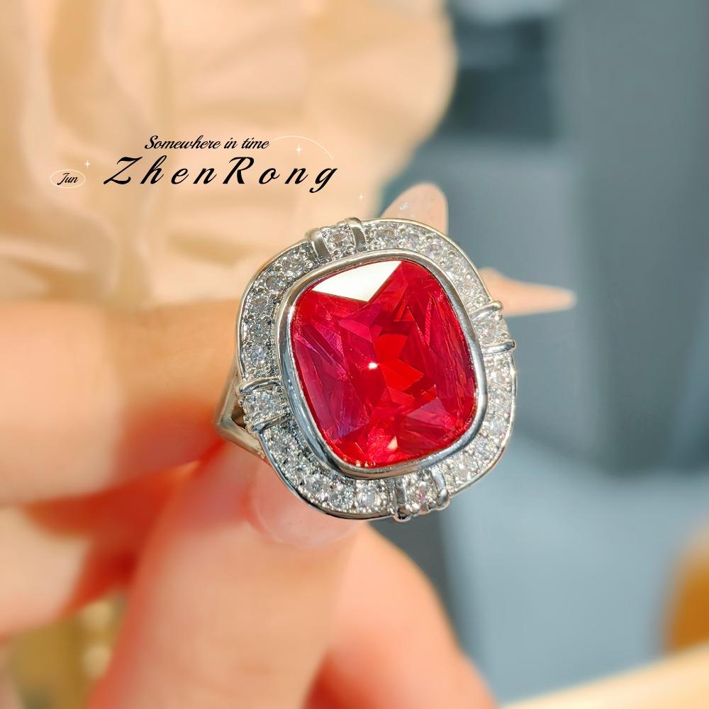 Luxuriöses rotes Korund Schmuckset für Damen mit Taubenblut Rubin Anhänger und Hochkohlenstoff Diamant Ring Mode Edelstein