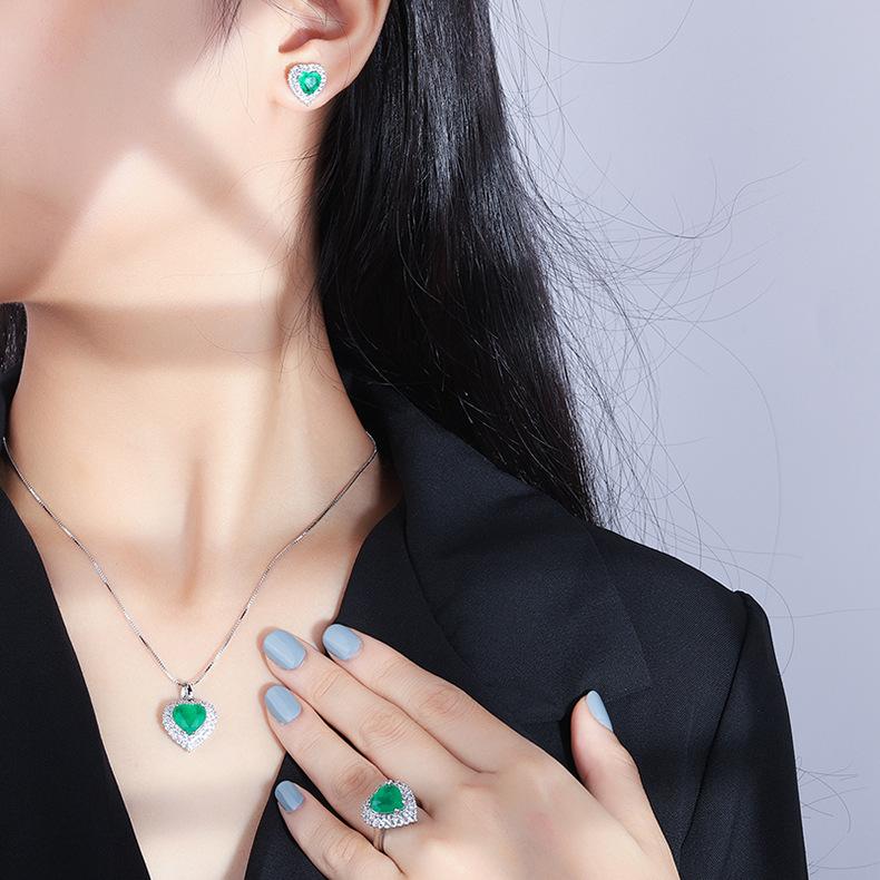 Simulated Paraiba Necklace Ring Earring Three Piece Set Colorful Treasure Inlaid Emerald Green Heart Earrings Pendant Bracelet