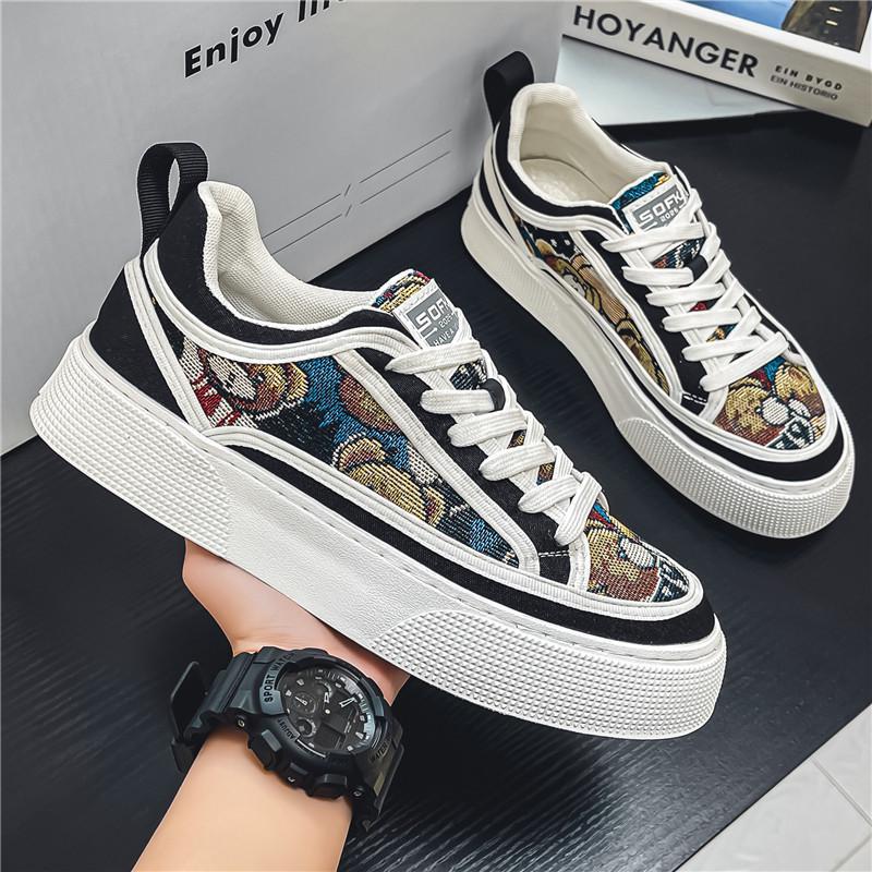 

Мужская обувь лето 2025 новая дышащая парусиновая обувь с принтом мужская трендовая универсальная обувь мужская спортивная и повседневная обувь для скейтборда 44
