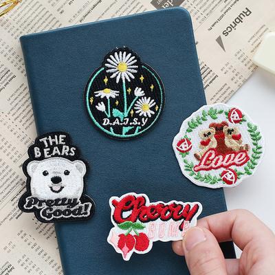Adesivo in Tessuto Autoadesivo Cool Play Time Ricamato per Vestiti Pantaloni Toppa Adesiva Libro Conto a Mano Marchio di Tendenza Decorazione Cappello Adesivo Retro