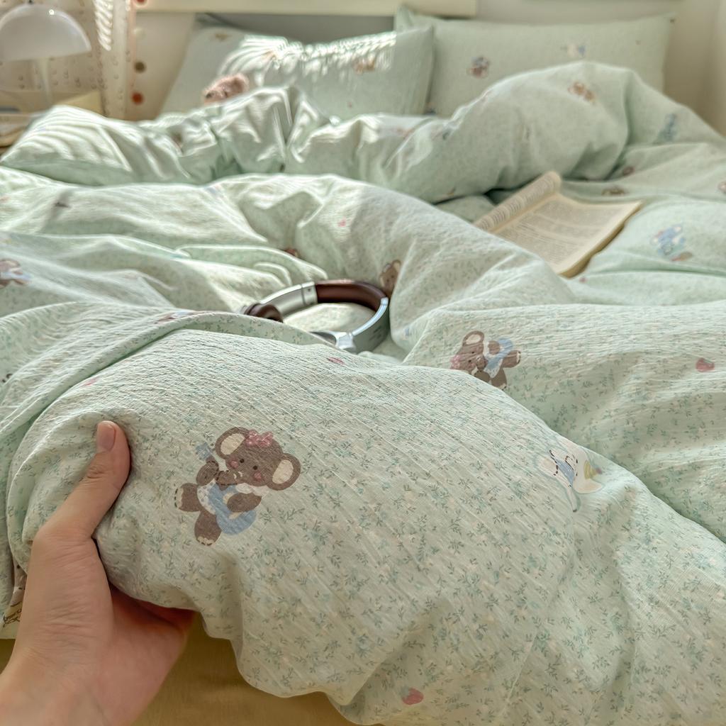 Class A super soft double yarn four-piece set printing fashion kapok small floral student dormitory bed three-piece set