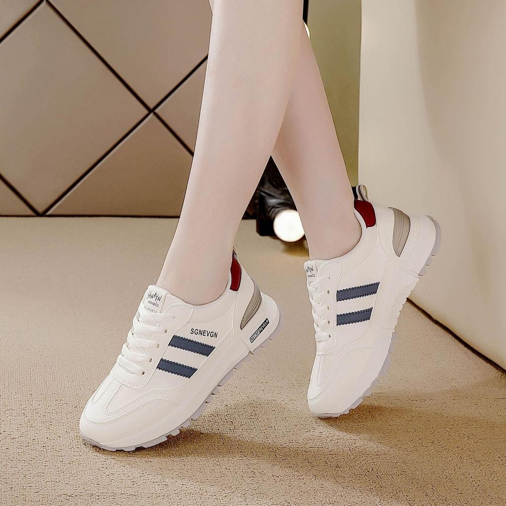 Step on shit sneakers women's 2025 autumn new Korean version of versatile soft sole non-slip casual Forrest Gump running shoes women