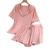 Plus-size Women's Relaxed Style Hooded Short-sleeved Short Pants Set - Loose-fitting and Figure-hugging Short Pants Two-piece Set