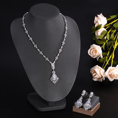 Gioielli in Stile Europeo e Americano, Collana Goccia d'Acqua Zircone, Femminilità Abito da Sposa, Gioielli da Sposa di Alta Gamma, Set Orecchini a Lobo