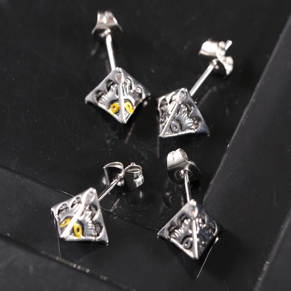 Men's Geometric Triangle Eye Stud Earrings: High-End, Trendy, Three-Dimensional, Cold Jewelry Design.