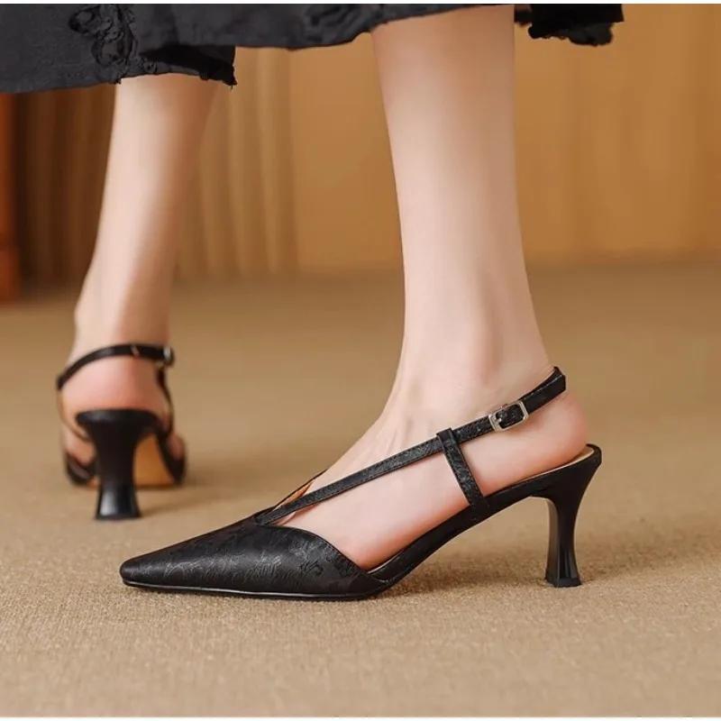 Sandals Women 2025 Women Sexy Low Heel Summer Party Sandalias Concise Style Pointed Toe Sandals for Girls