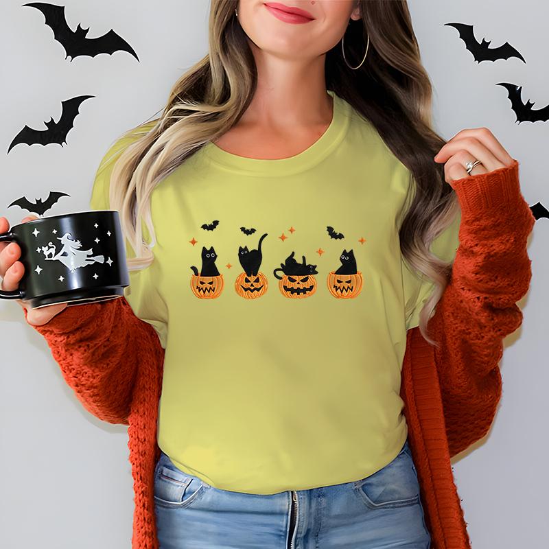 Black Cat Pumpkin Graphic T Shirts Women Trendy Halloween Retro Essential Classic Tops Cat Lover Spooky Season Halloween Tshirt