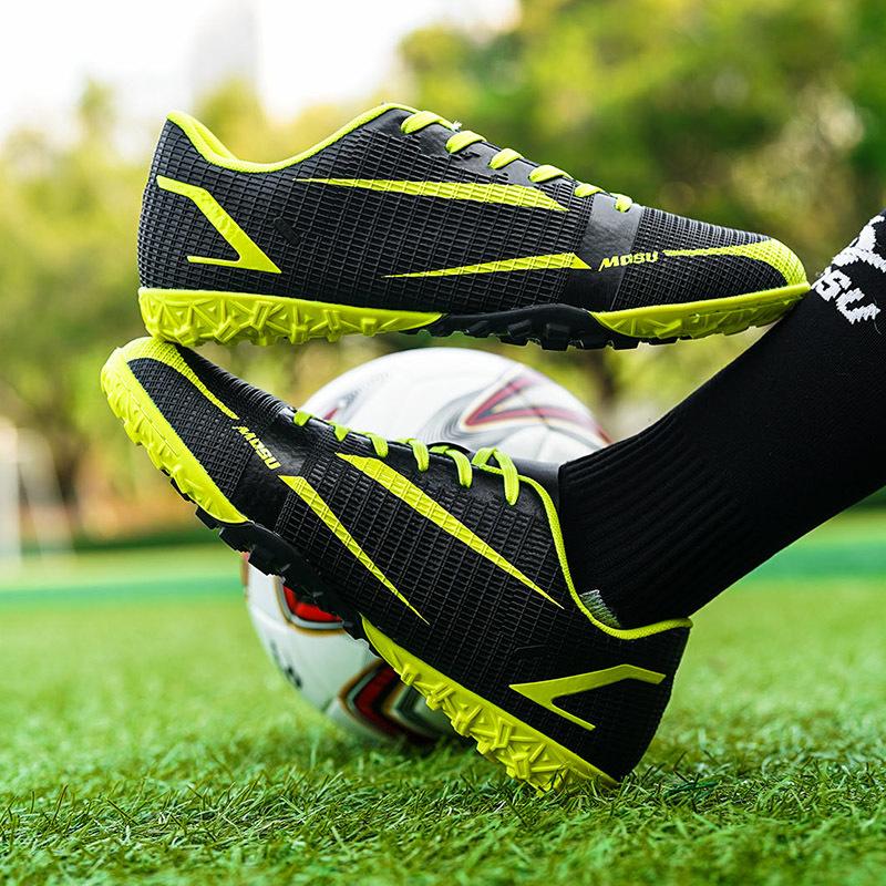 Men Football Boots Long Spikes High Ankle Soccer Shoes TF Outdoor Grass Cleats Soccer Boots Training Sport Football Shoes