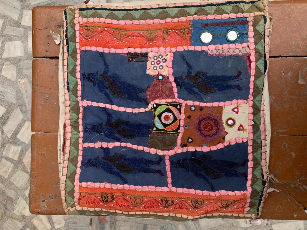 Bawełniana poszewka na poduszkę ręcznie haftowana: Dekoracyjna Poduszka Boho 40