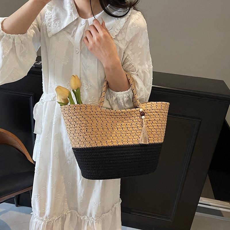 Large Capacity Portable Vegetable Basket New Versatile Woven Straw Bag Leisure Seaside Vacation Beach Bag