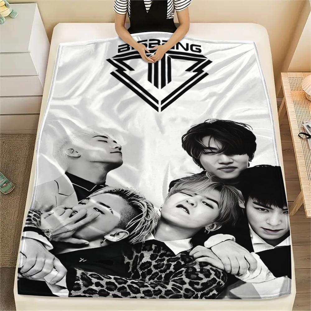 1pz Coperta in Flanella con Stampa BIGBANG, Alta qualità per Tutte le Stagioni, Arredamento per la Casa, Calore e Comfort, Perfetta per Regali di Natale
