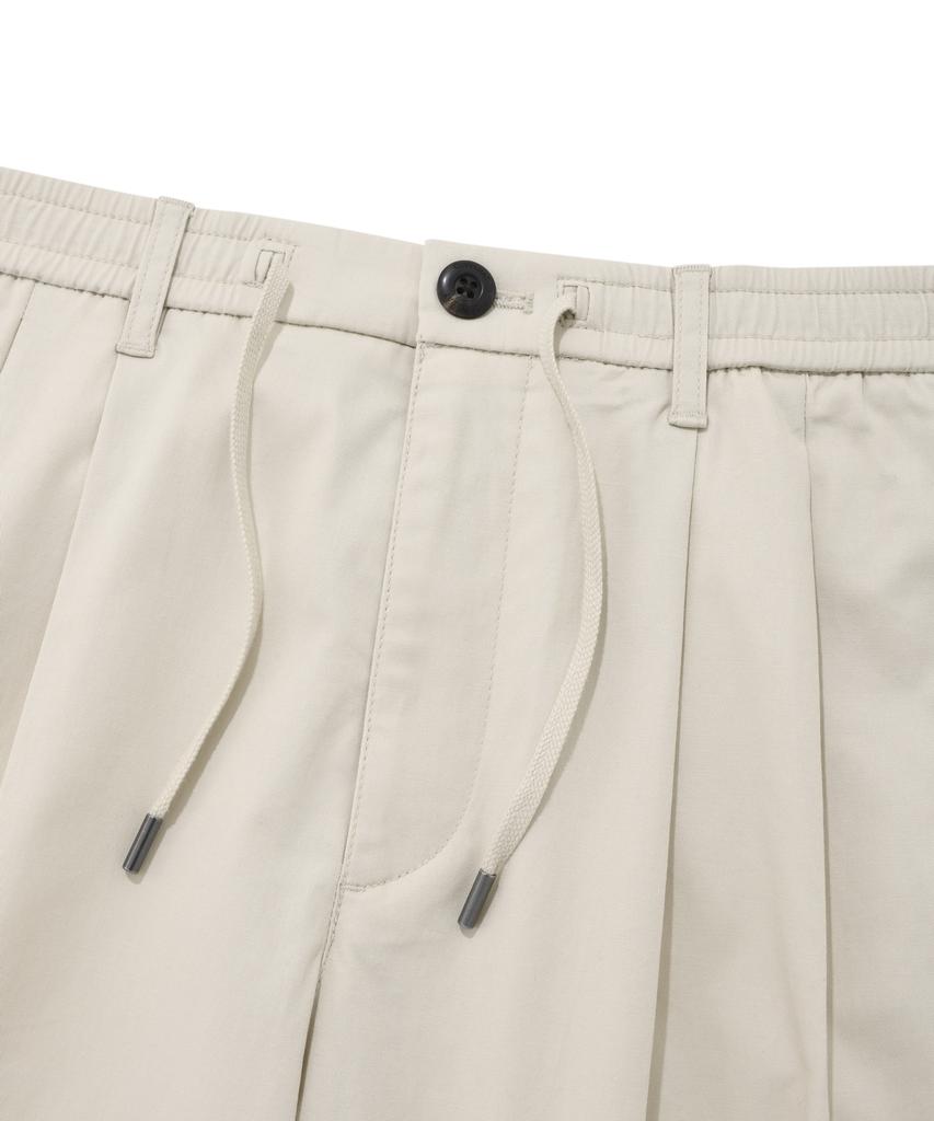 COVERNAT Tapered Chino Pants Ivory