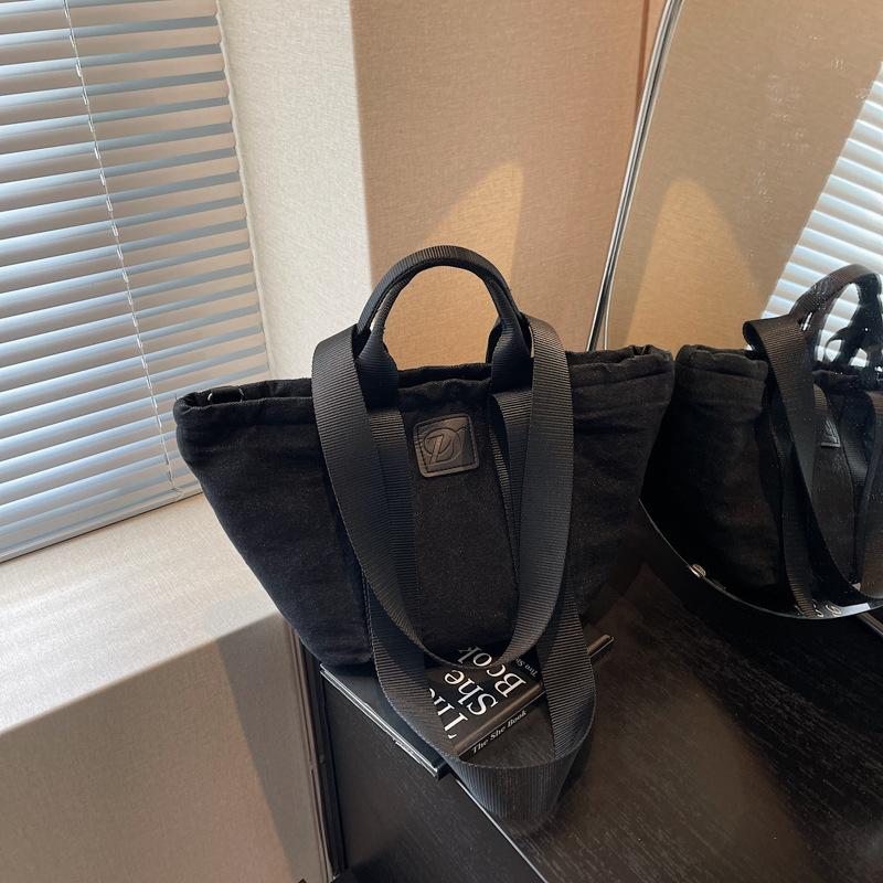 

Джинсова сумка великої місткості жіноча нова портативна сумка-месенджер на плече для поїздок на роботу, ретро модна сумка-тоут чорний