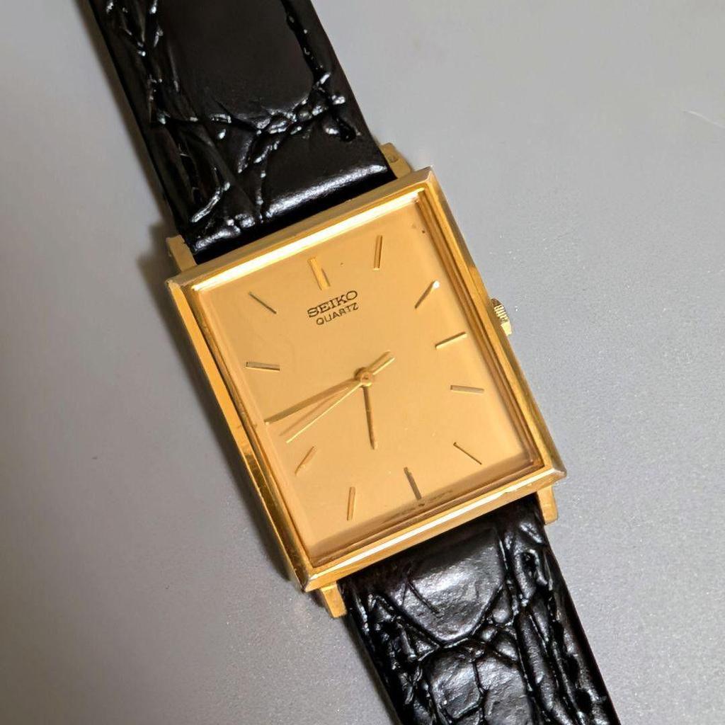 Used Working item SEIKO Men's Watch Square Vintage 80s Quartz