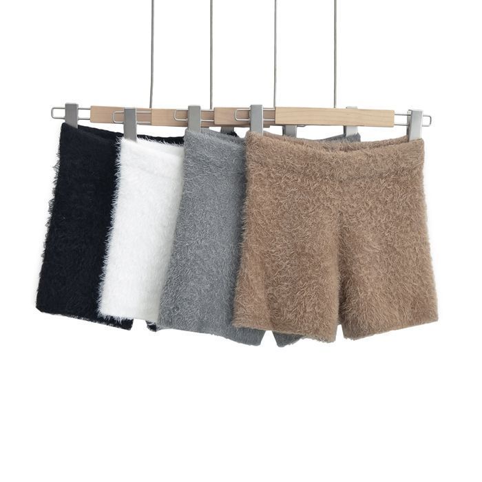 Woman Sexy Shorts Furry Casual Slim Shorts Women's Autumn Winter High Waist Stretch Knit Shorts