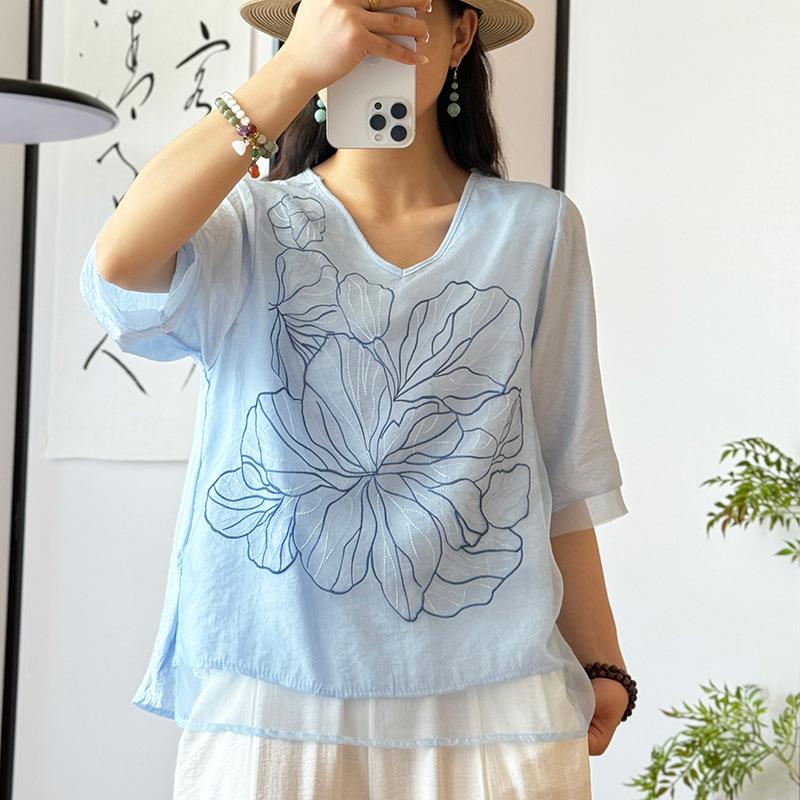 

Летняя блузка из органзы с ретро-вышивкой и V-образным вырезом для женщин XL, 45-53 kg светло-синий