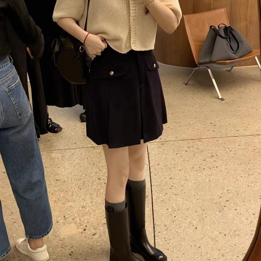 Grape mother has the same style, European and American round-headed high boots show thinness and height, and straight thick-soled leather knight boots