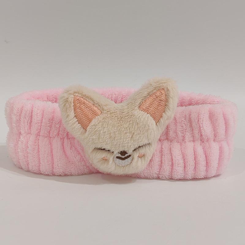 

SKZOO Animation Design Plush Headband And Wristband Adorable Animal Decor Plush Fluffy Hair Band For Face Washing Face Cover Applying Girls Women