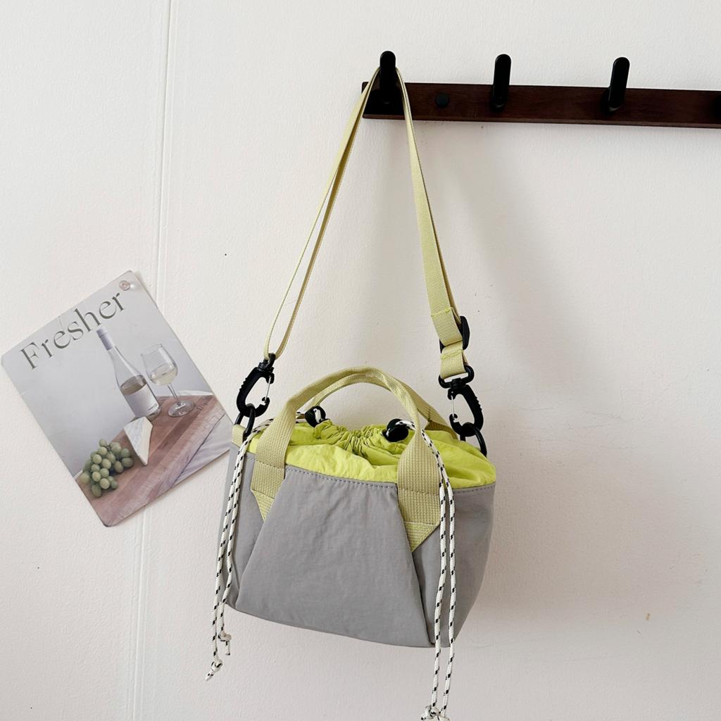 Niche Mini Lightweight Simple Small Drawstring Bag for Lipstick, Tissues, Versatile Phe Bag, Commuter Lightweight Shoulder Crossbody Bag,