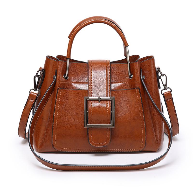 Fashion Large Capacity Women's Spring and Summer Easy To Match Vintage Oil Wax Leather Shoulder Bag Oblique Span Bag