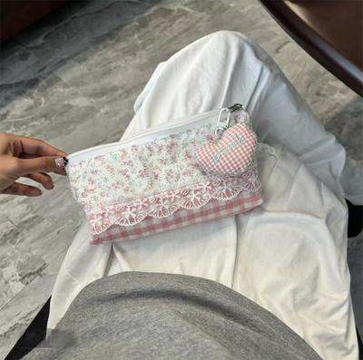 Yüksek Kalite Tatlı Dantel Çiçekli Tasarım Kalem Çantası Geniş Kapasiteli Çok Fonksiyonlu Kırtasiye Çantası Kalem Kutusu Öğrenci Malzemeleri